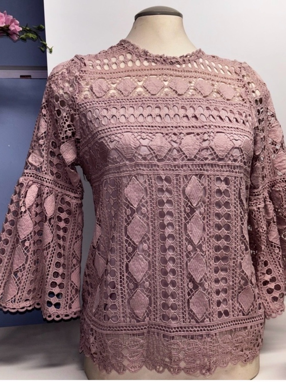 ALLISON Dusty Rose Geometric Crochet Lace Bell-Sleeve Blouse Top